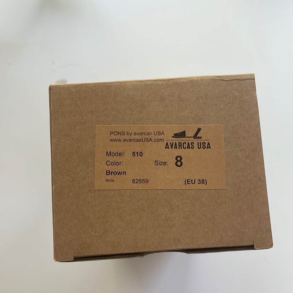 Pons Avarcas Brown size 8 (EU 38) never worn